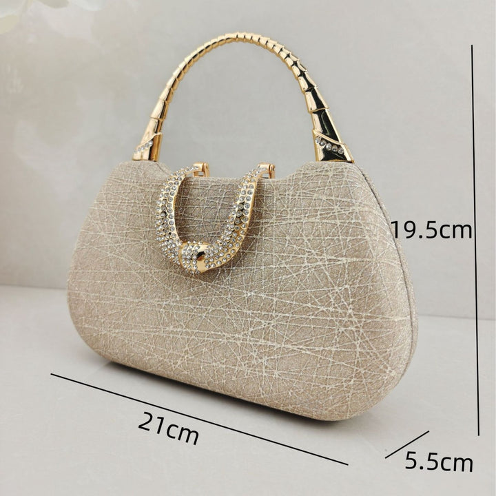 Elegante Abendtasche mit Strassverzierungen