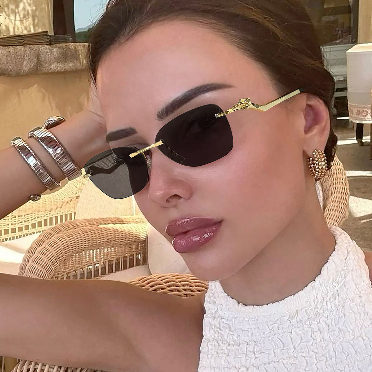 Damen modische Sonnenbrille mit stilvollen geometrischen Akzenten Karnz