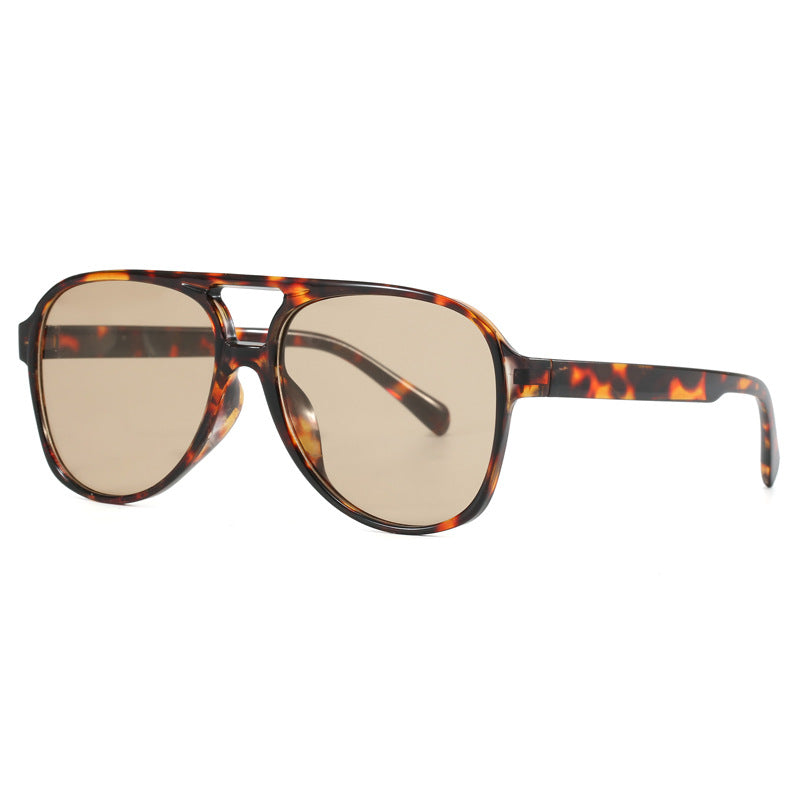 Damen Oversized Sonnenbrille mit sportlichem Design Karnz