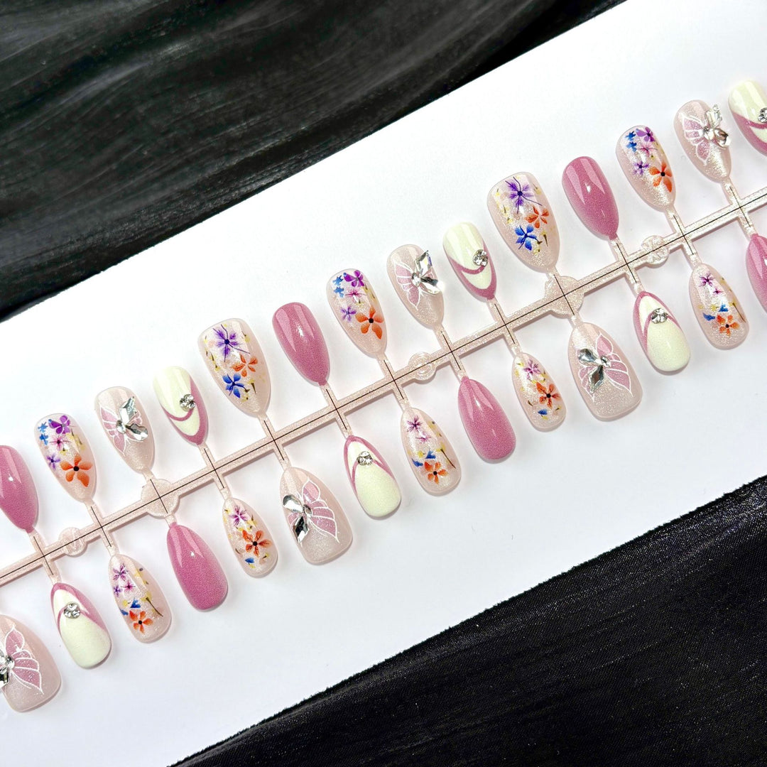 Blumenmuster Press-On Nagelkunst Set