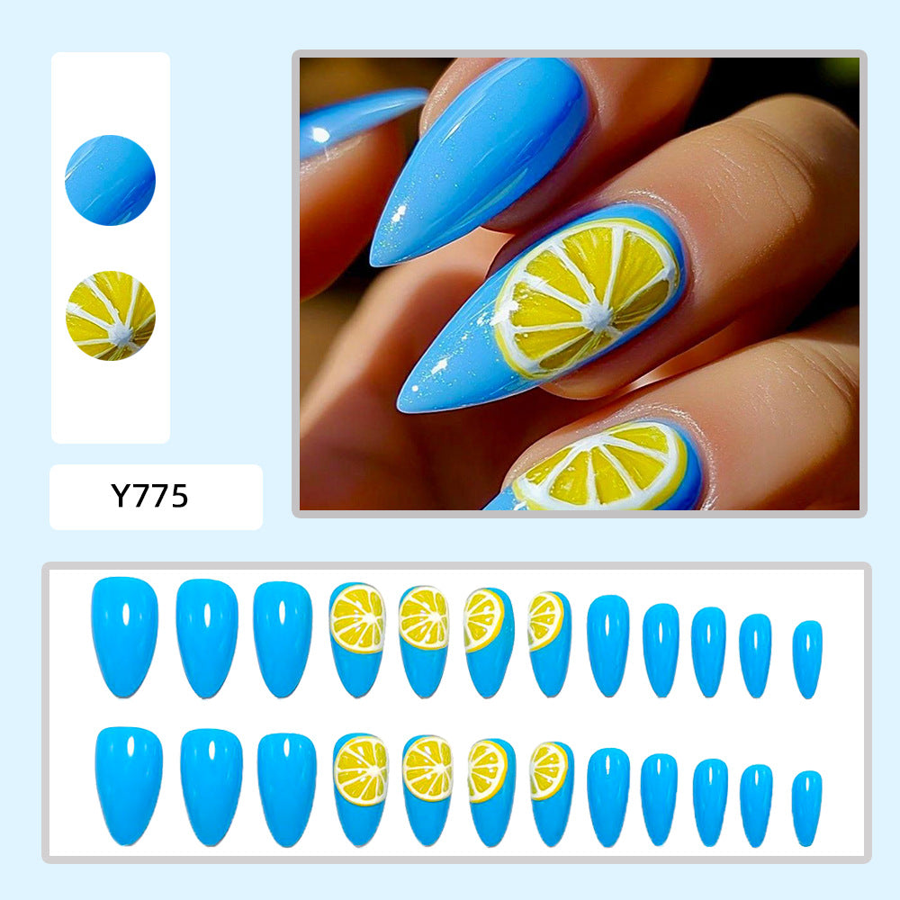 Kunstnägel mit Zitronendesign Karnz