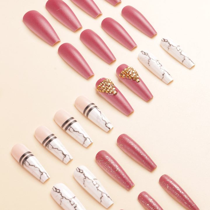 Elegantes Marmormuster Press-On Nagelkunst-Set Karnz