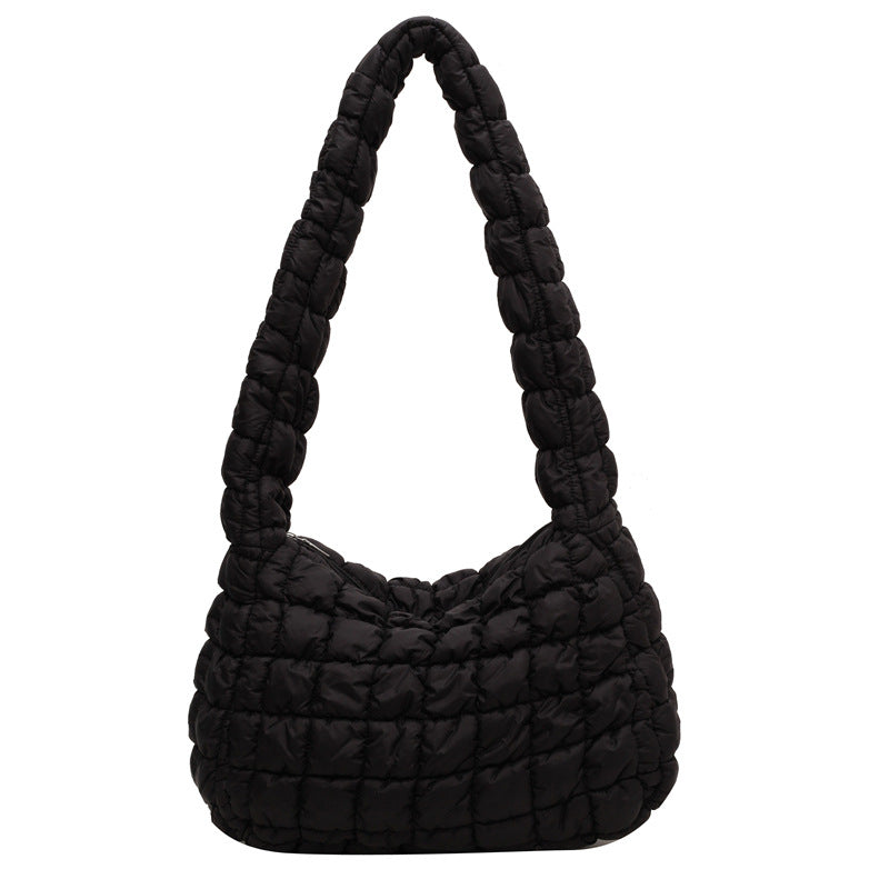Texturierte gesteppte Schultertasche Karnz