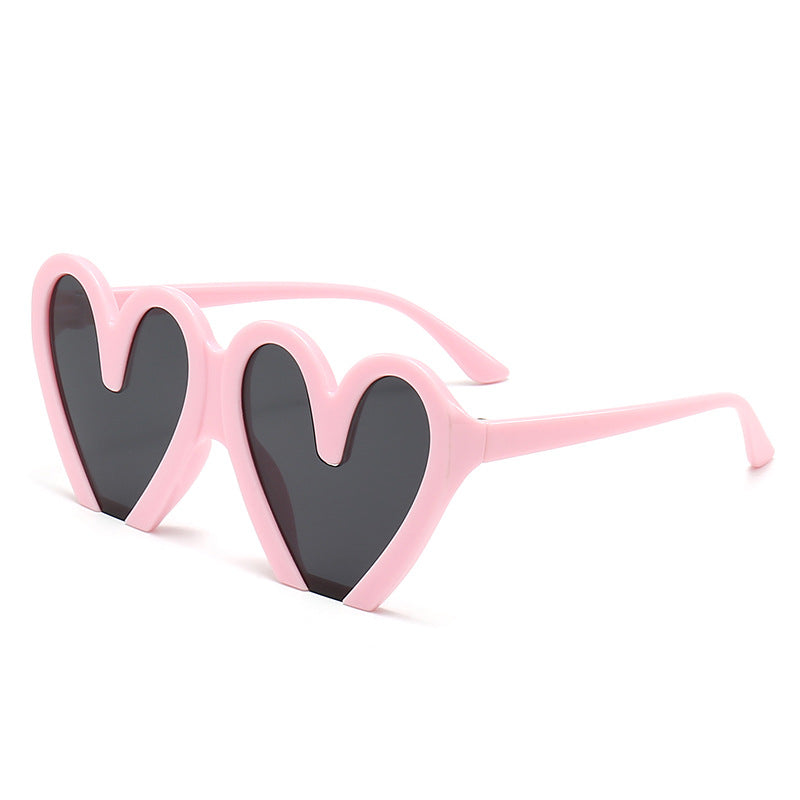 Damen modische Sonnenbrille im einzigartigen Herzdesign Karnz