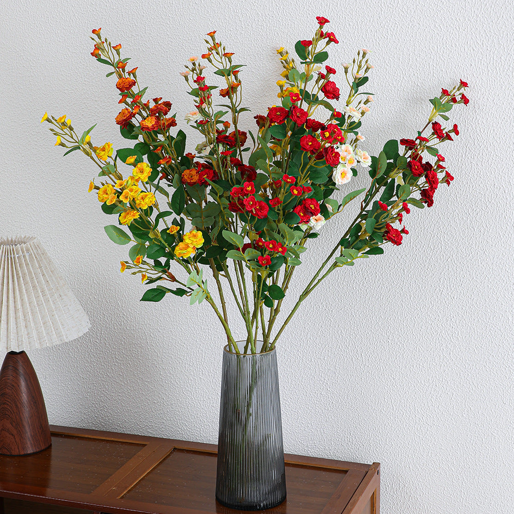 Künstlicher Zweig mit dekorativen Blumen Karnz