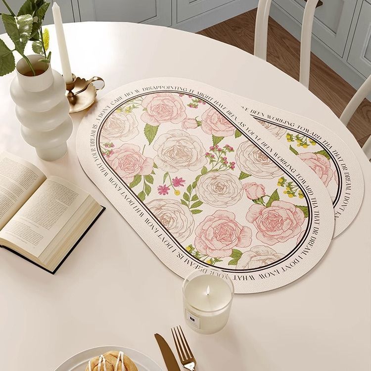 Blumengemusterte dekorative Tischsets Karnz