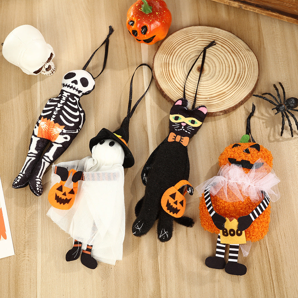 Niedlicher Halloween Kürbis Plüsch-Dekoanhänger mit Tüll