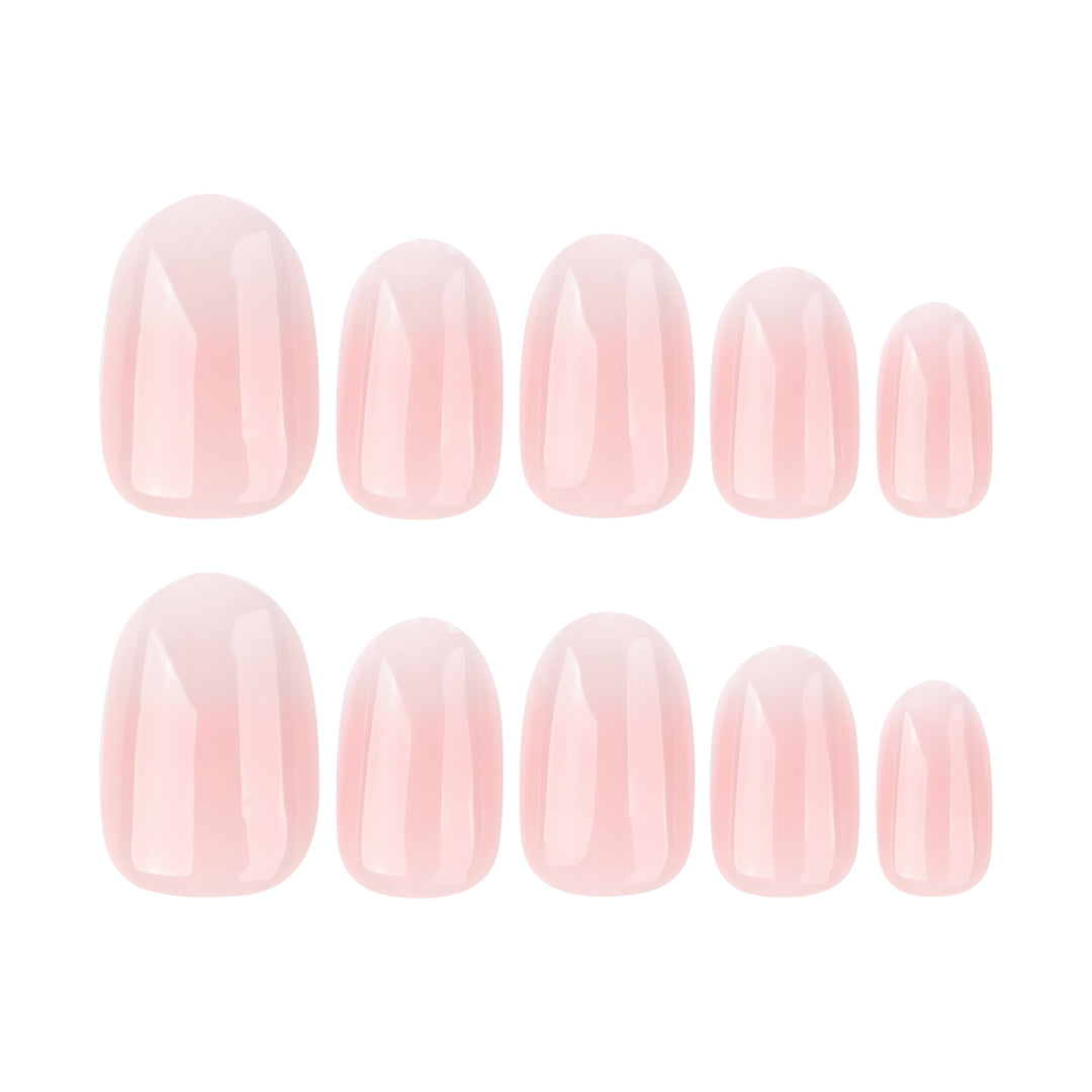 Elegante Gel-Nagelverlängerungen im modernen French-Tip Design Karnz