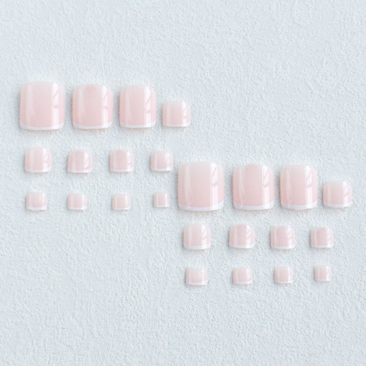 Elegante French Tip Pediküre