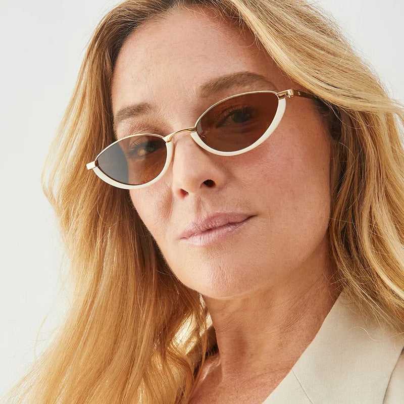 Damen modische Cat-Eye Sonnenbrille mit zweifarbigem Rahmen und UV-Schutz Karnz