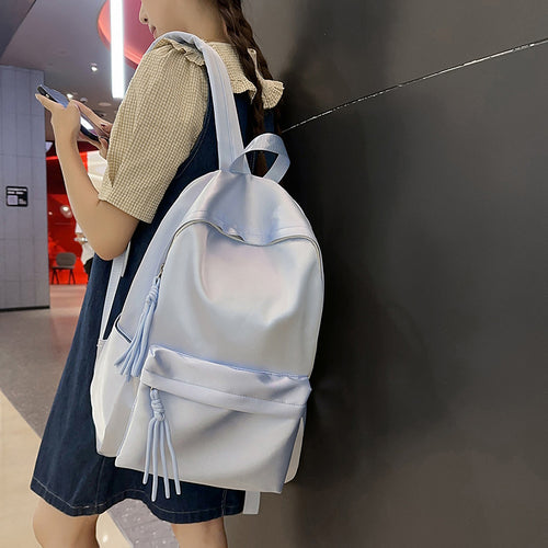 Fashion Rucksack mit Eleganten Fransen und Modernem Design Karnz