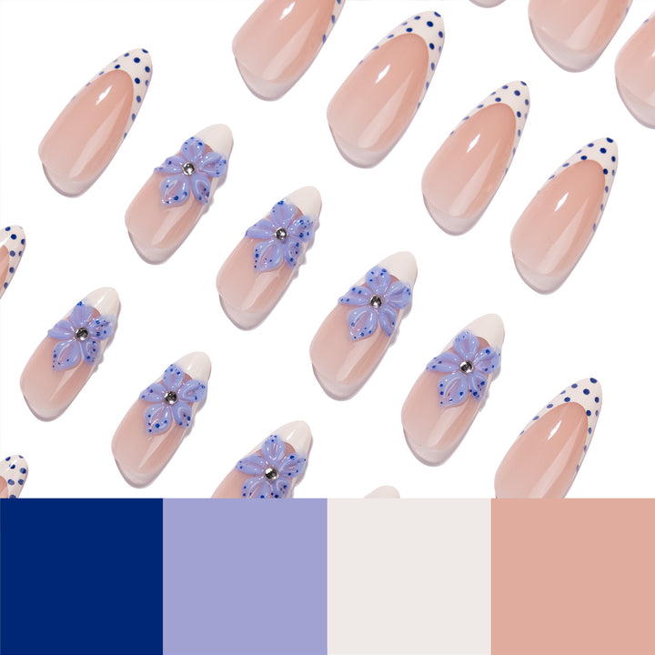 Kunstvolle Stiletto-Nägel mit floralem Design Karnz