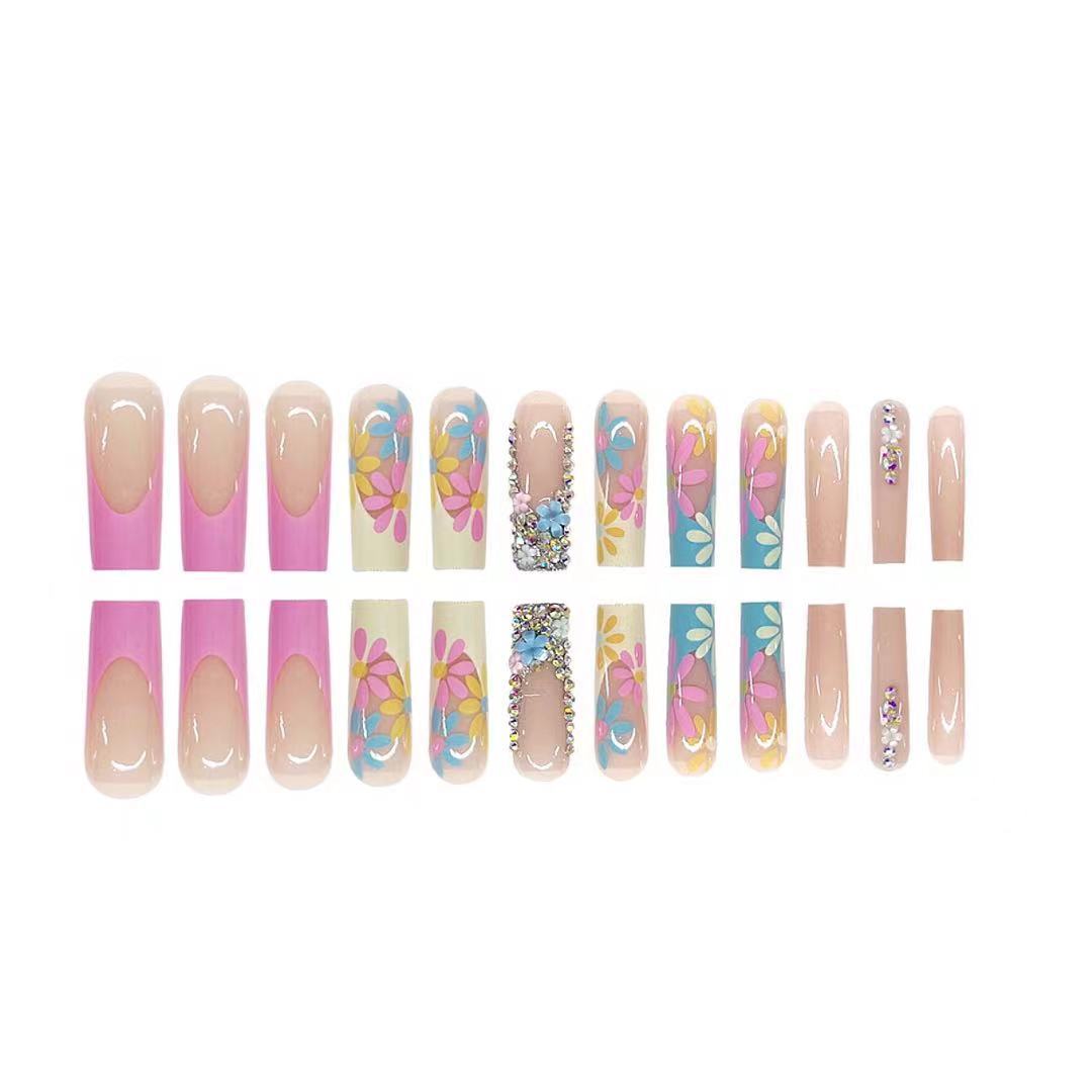 Dekorativer Nagelkunst-Design-Set Karnz