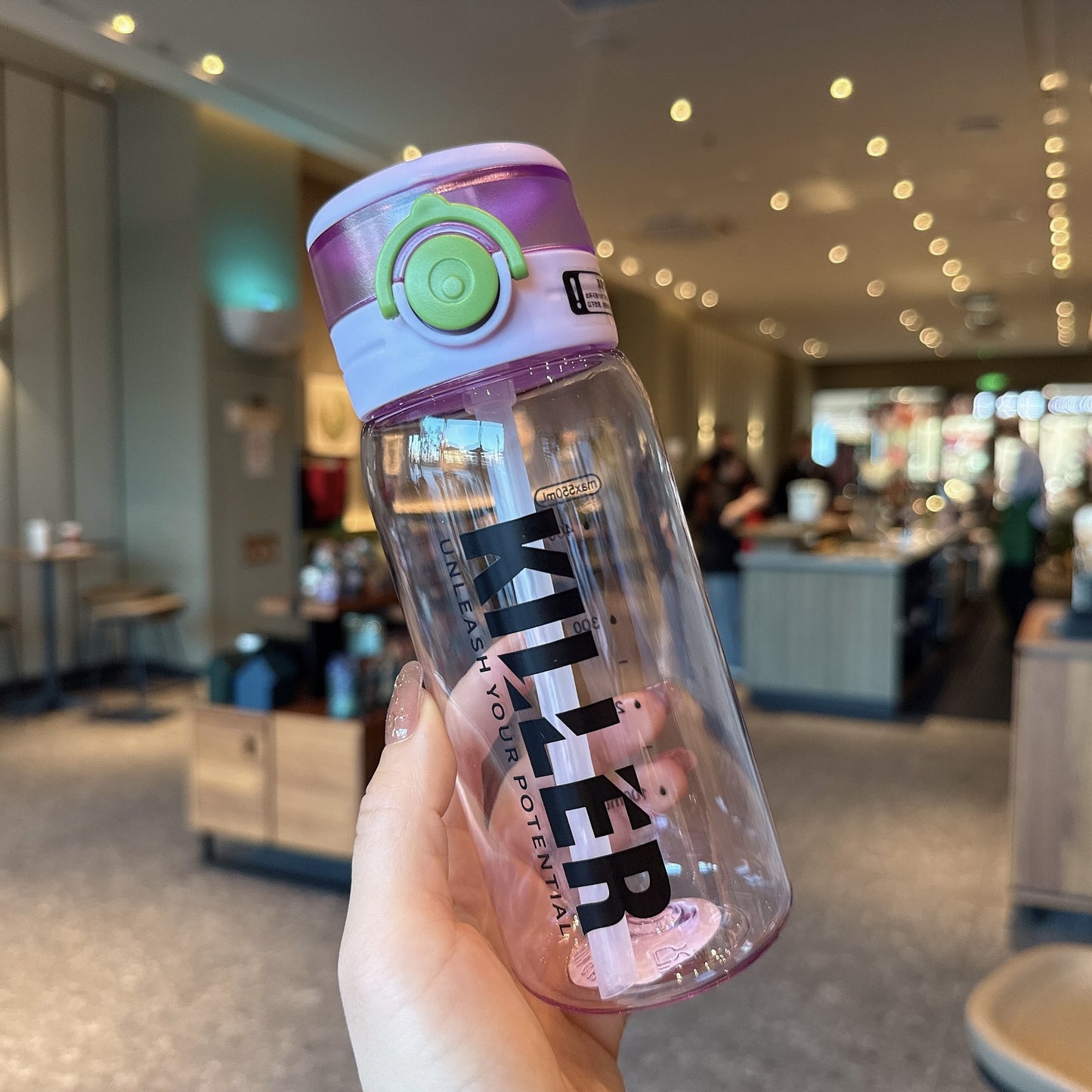 Damen Ergonomische Flasche mit Auslaufschutz Karnz