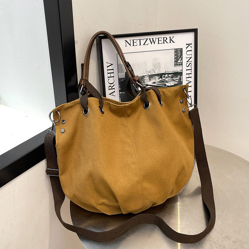 Lässige Canvas-Tasche mit verstellbarem Schultergurt