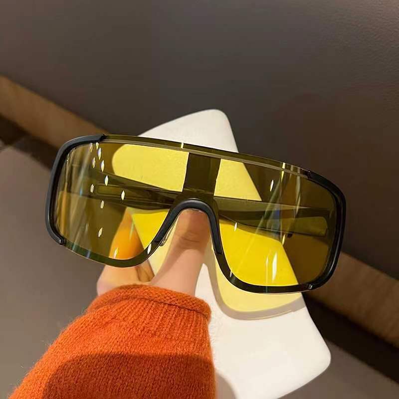 Damen sportliche visierähnliche Sonnenbrille Karnz