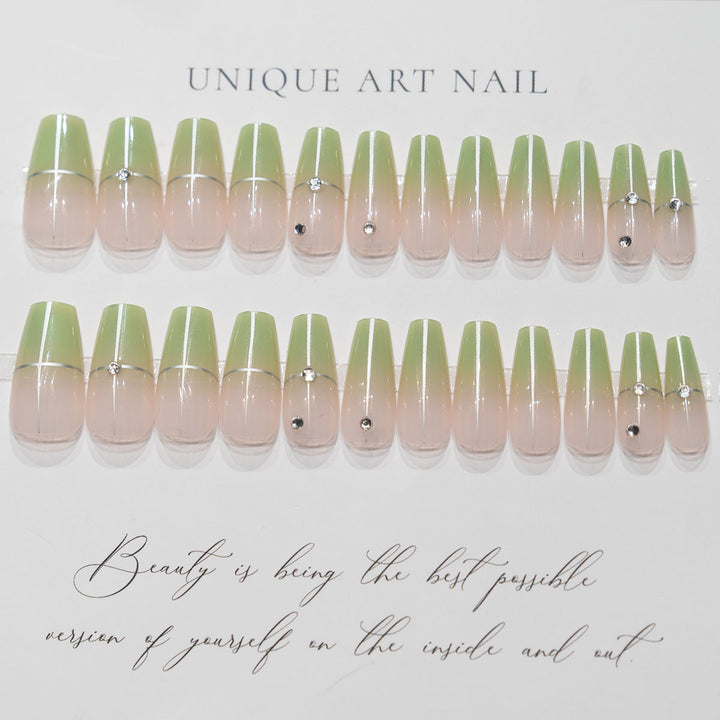 Stylische Acryl-Nagelkunst