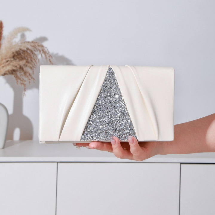 Elegante strukturierte Clutch