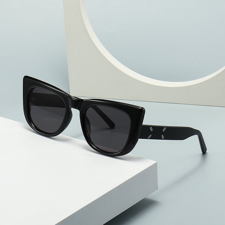 Damen moderne oversized Sonnenbrille im einzigartigen Design Karnz