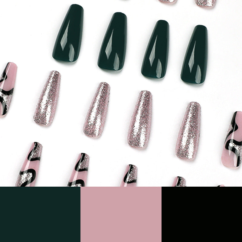 Künstliche Nagelkunst mit eleganten Glitzer- und Farbverlaufseffekten Karnz