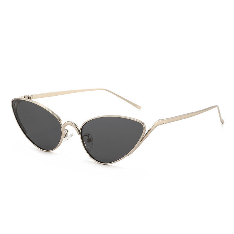 Stilvolle Cat-Eye Sonnenbrille mit leichtem Rahmen Karnz