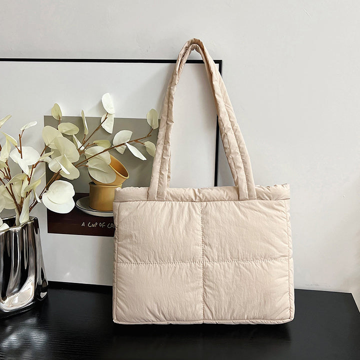 Stylische gesteppte Tragetasche Karnz