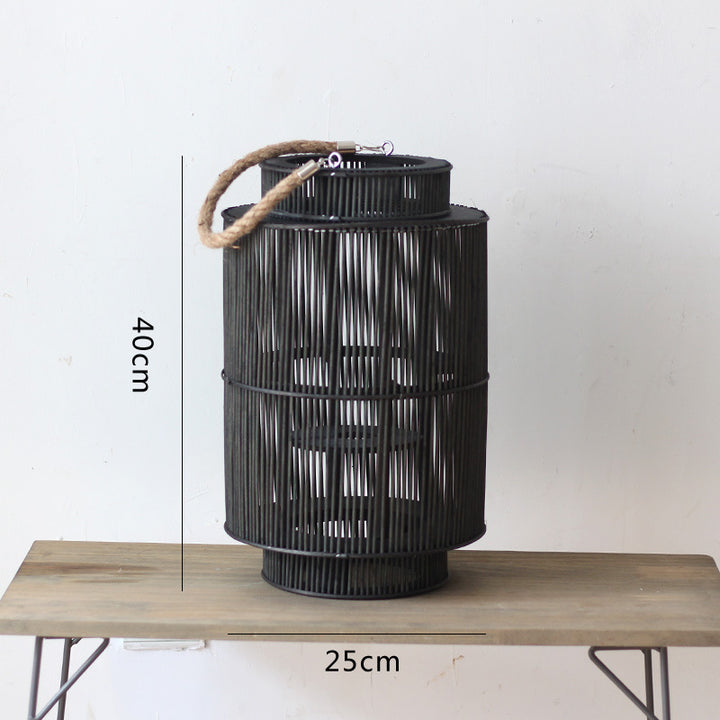 Dekorative Laterne aus geflochtenem Material Karnz
