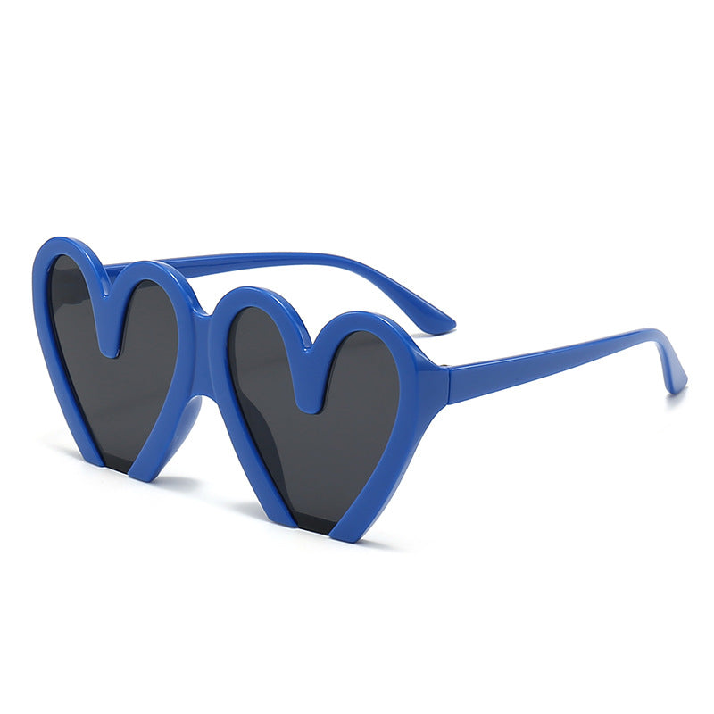 Damen modische Sonnenbrille im einzigartigen Herzdesign Karnz