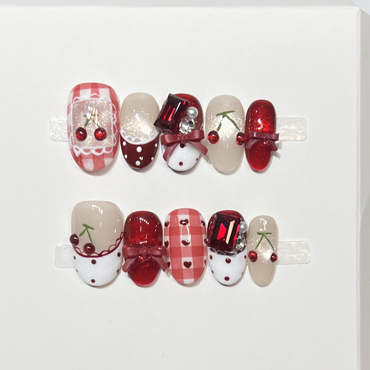 Dekoratives Themen-Nagelkunst-Set Karnz