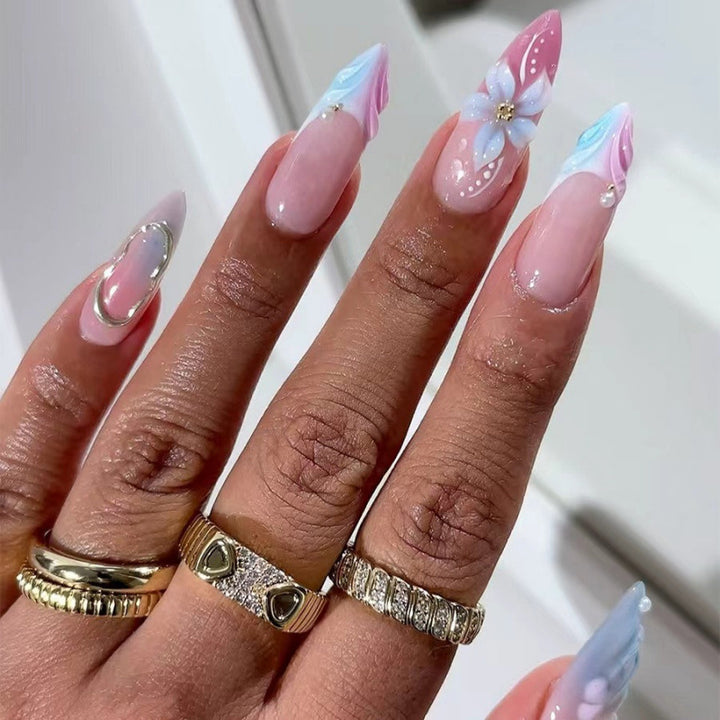 Elegante Nagelkunst-Kollektion Karnz