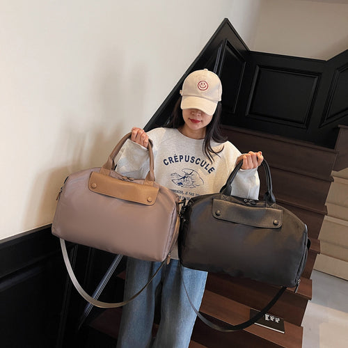 Große strapazierfähige Reisetasche