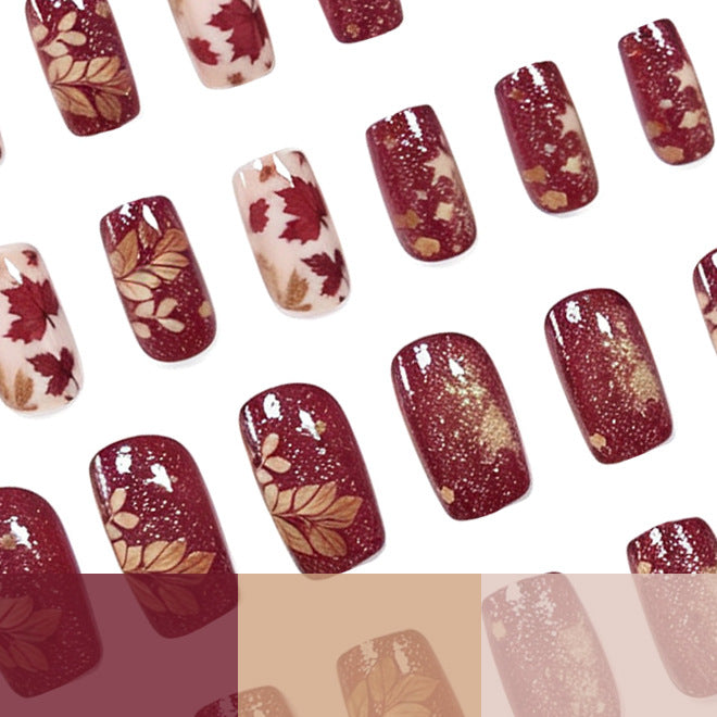 Herbstblätter Nagelkunst Karnz
