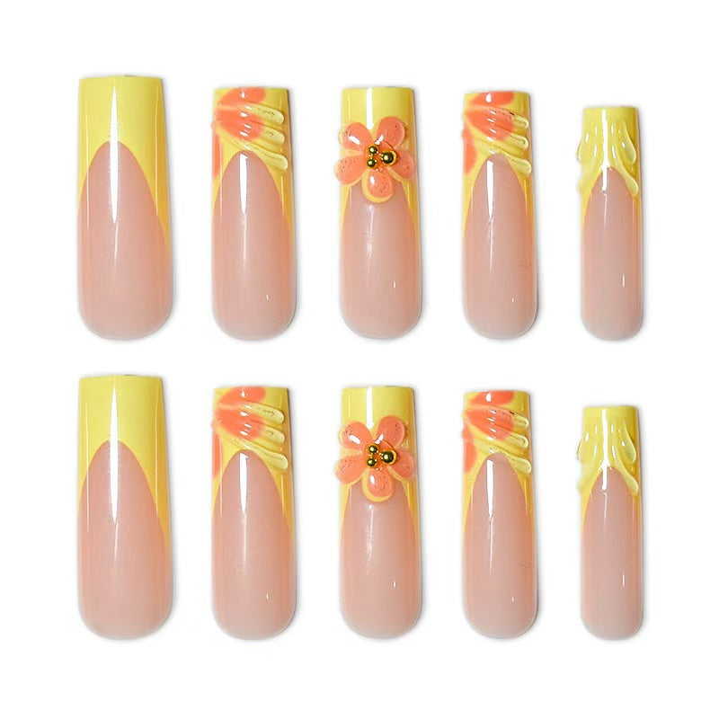 Kreative Blumen Press-On Nagelkunst Karnz