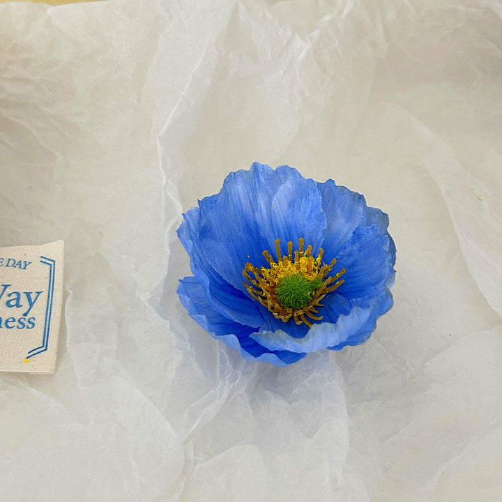 Elegante Künstliche Blüte mit Detailreichem Mittelpunkt Karnz