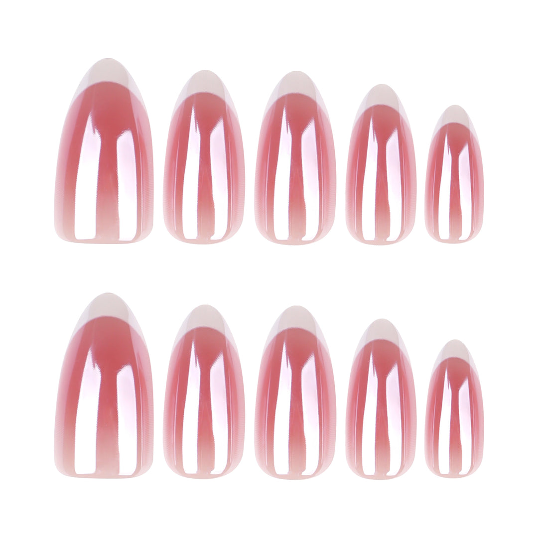 Elegante French-Tip Nagelverlängerungen Karnz