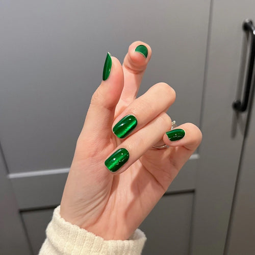 Glänzendes Press-On Nagelkunstset