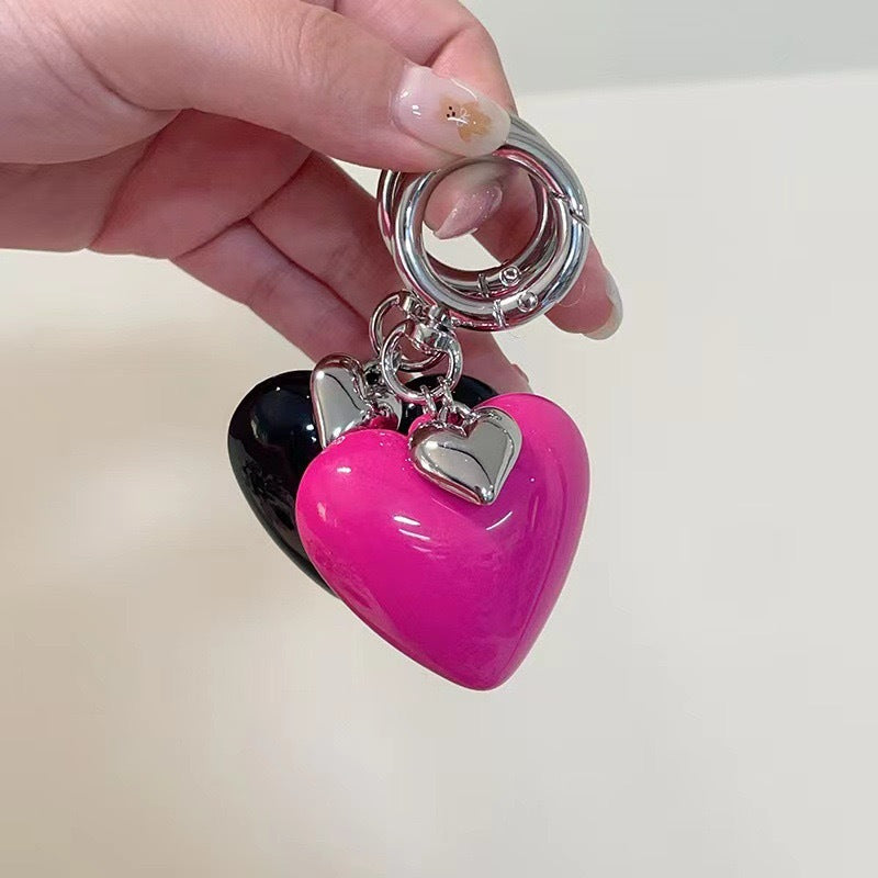 Herzförmiger Charm Schlüsselanhänger Karnz