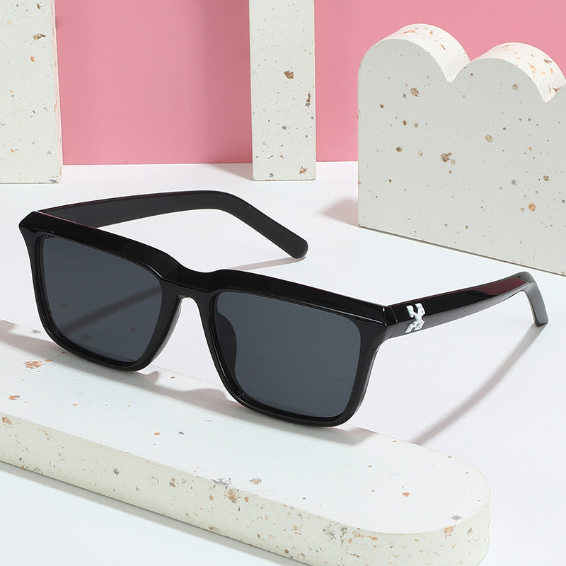 Damen modische Sonnenbrille im modernen rechteckigen Design Karnz