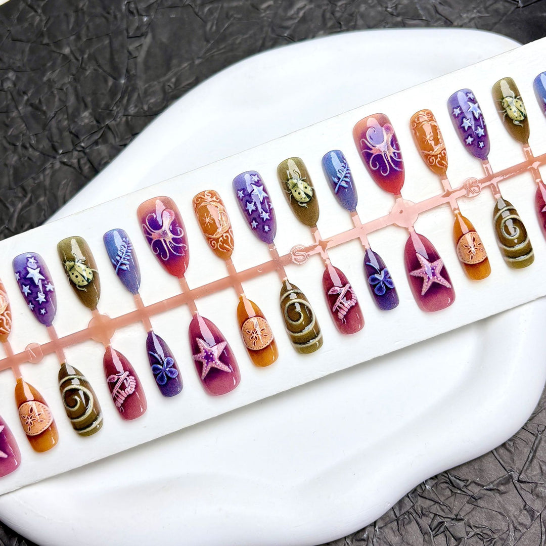 Künstlerisches Press-On Nagelkunst Set mit ozeanischen Themen