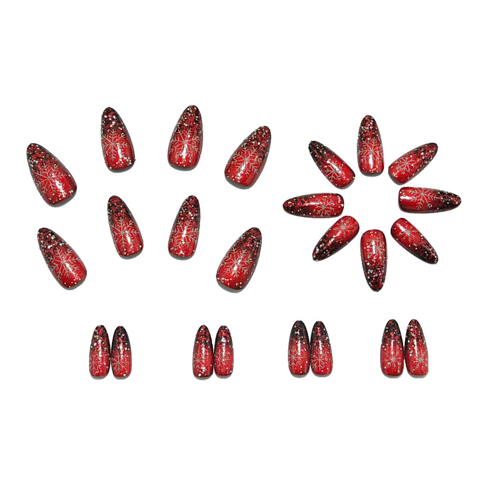 Glitzernde Kunstnägel mit Winterdesign Karnz