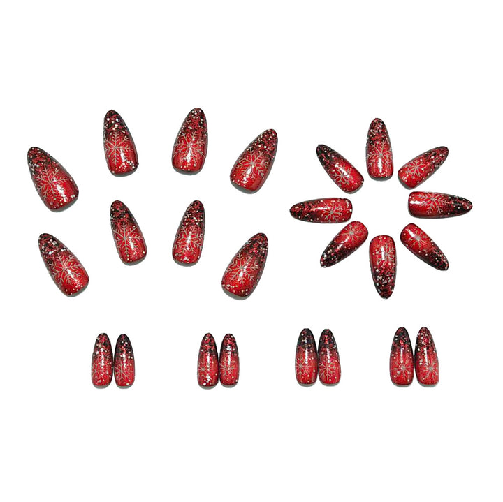 Glitzernde Kunstnägel mit Winterdesign Karnz
