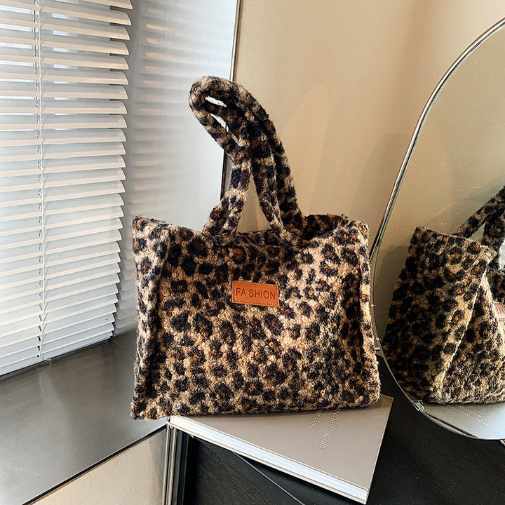Stilvolle Tierdruck-Handtasche