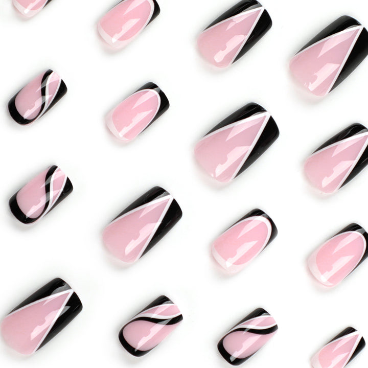 Kunstvolle Nagelverlängerungen mit modernem Design Karnz