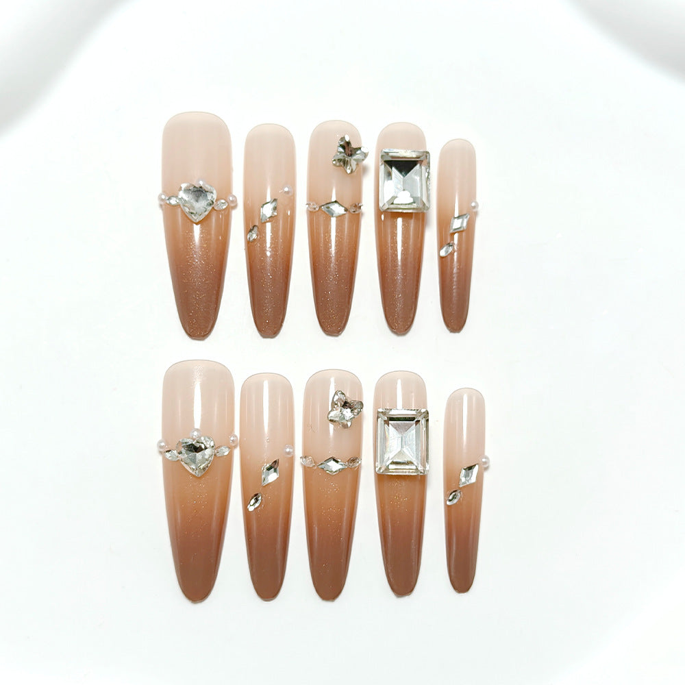 Kunstnägel Im Glitzernden Stiletto-Stil mit Luxuriösen Akzenten Karnz