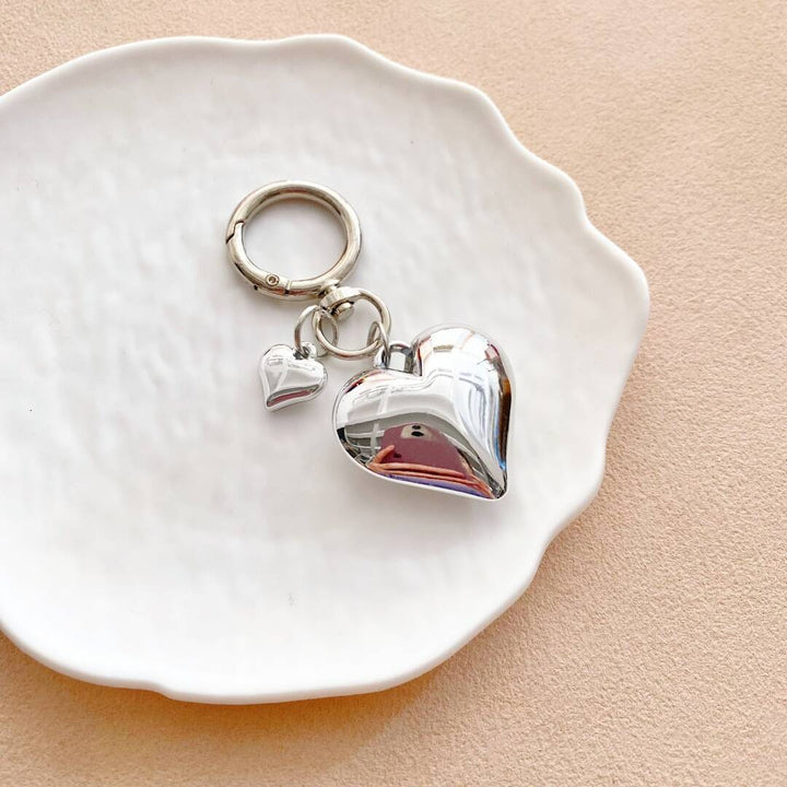 Herzförmiger Charm Schlüsselanhänger Karnz