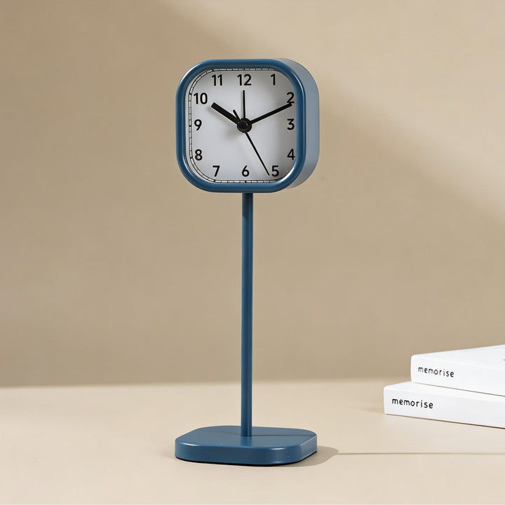 Minimalistische Tischuhr Karnz