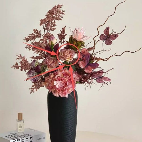 Luxuriöse Blumenarrangement