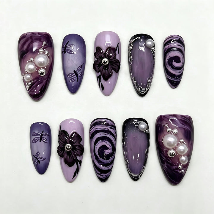 Künstlerisches Floral- und Edelstein-Press-On-Nagel-Set