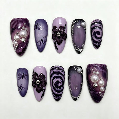 Künstlerisches Floral- und Edelstein-Press-On-Nagel-Set