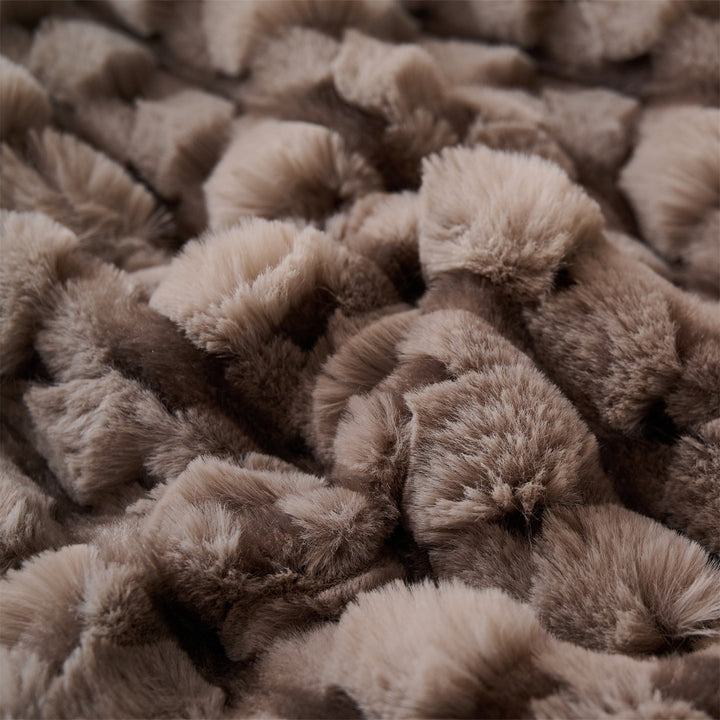 Chunky Strickplüschwurfdecke